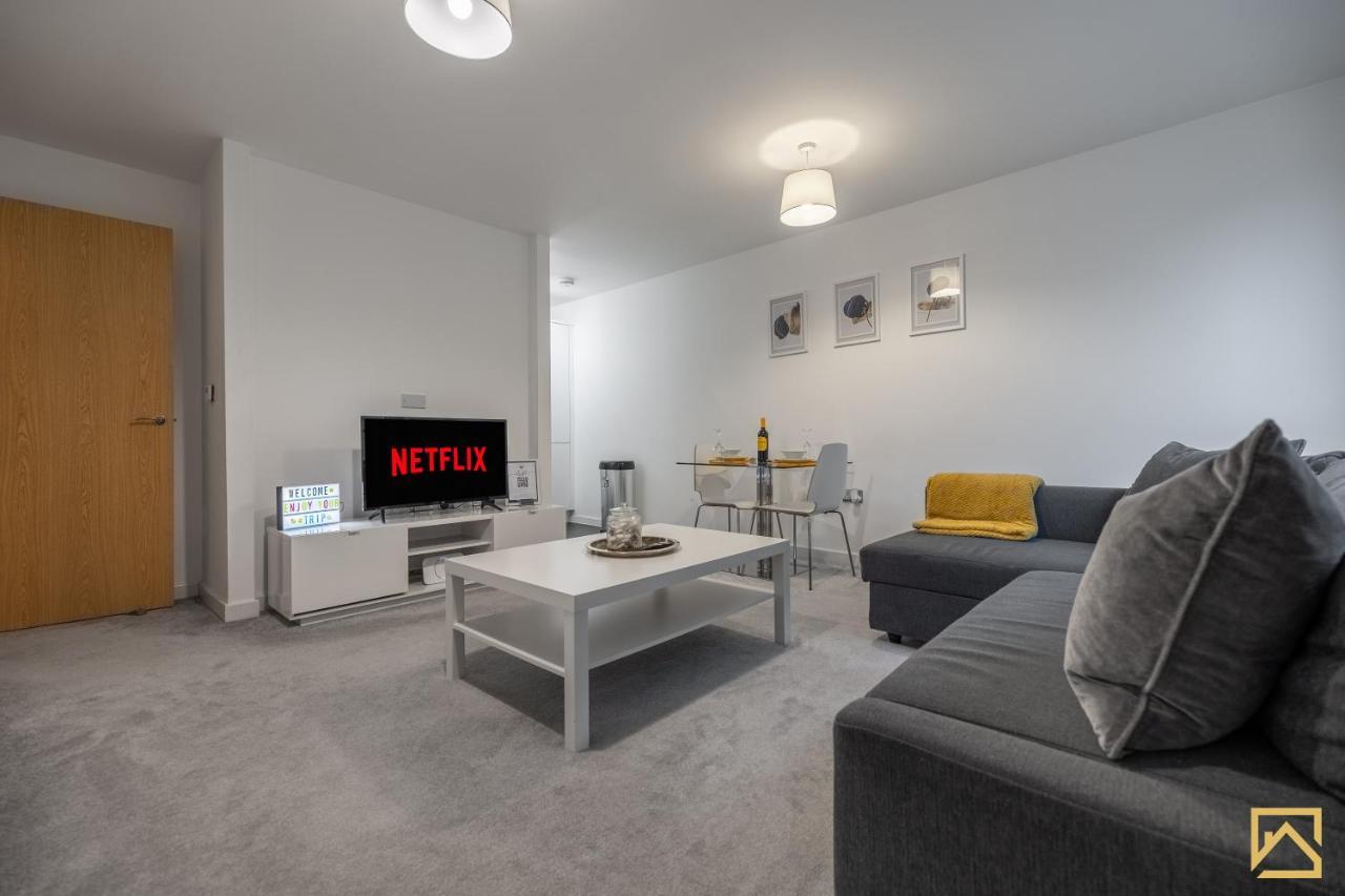 Modern 1 Bed In Central Mk, Free Parking, Smart Tv, Manhattan House By Valore Property Services Milton Keynes Exterior photo